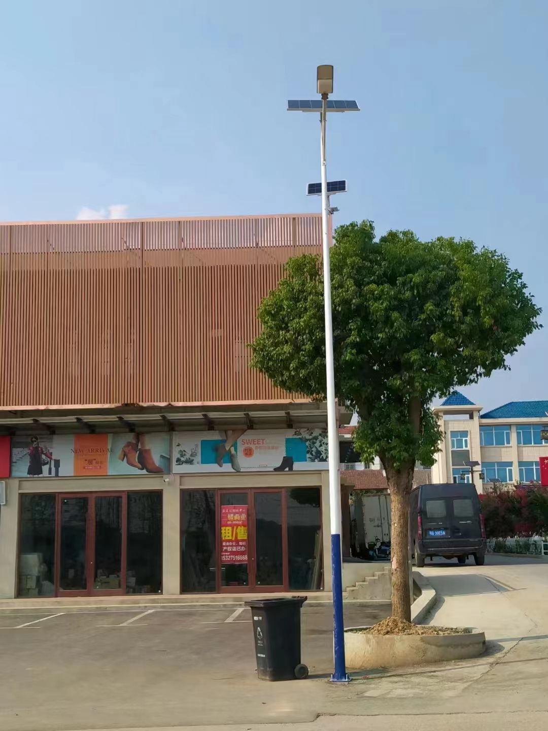 甘肃天水市某乡镇太阳能路灯案例